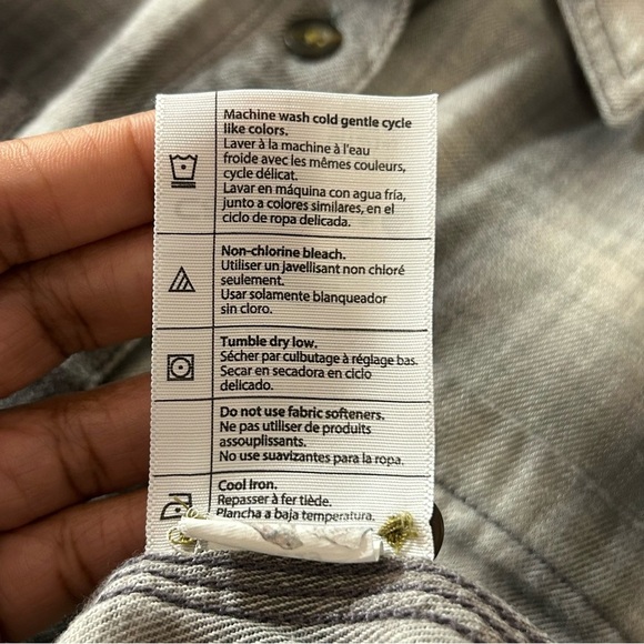 Carhartt Women's Plaid Button Down Shirt Long Sleeve Gray Size Large - Picture 6 of 8